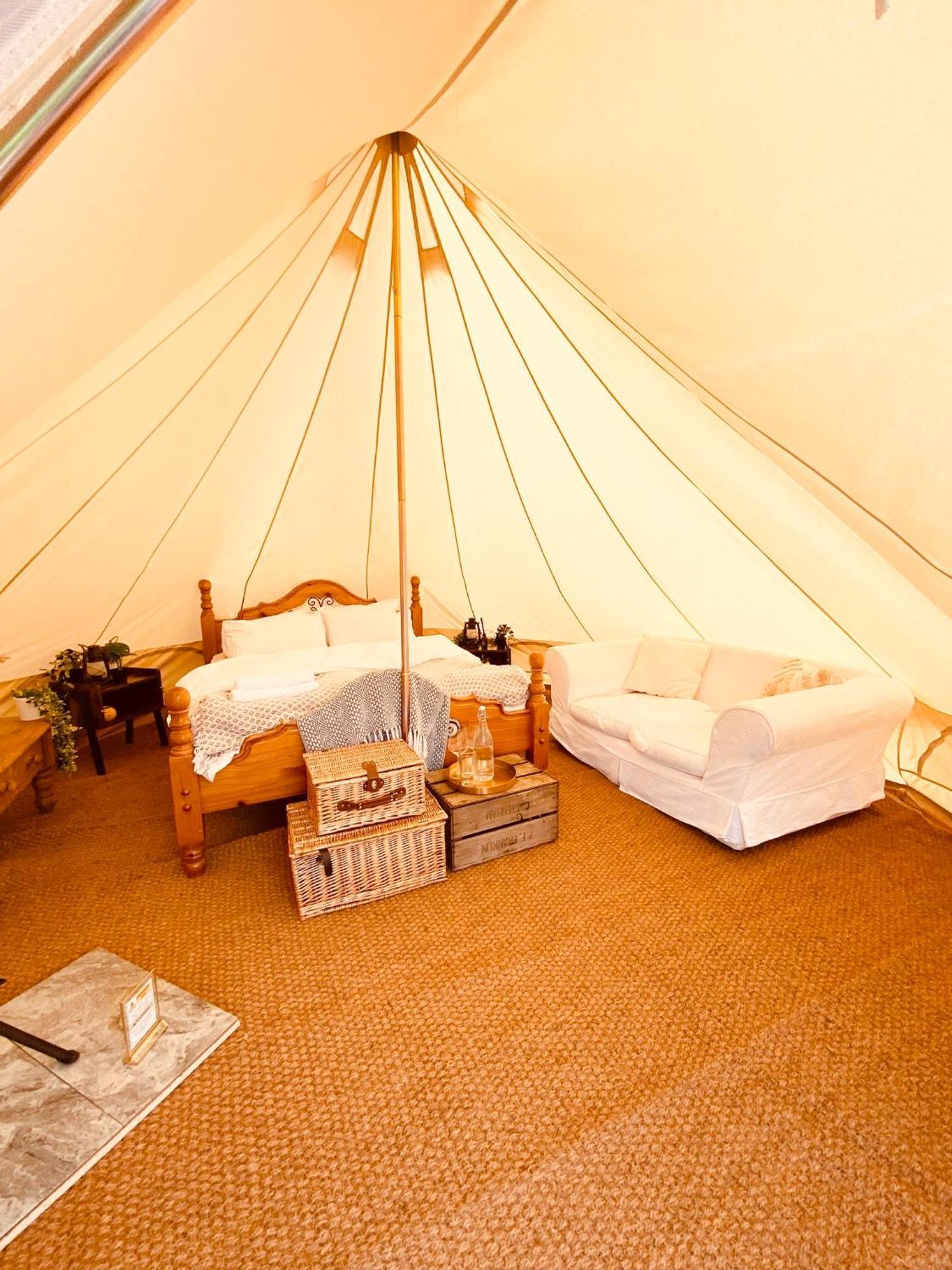 Fen Meadows Glamping - Luxury Cabins And Bell Tents Cambridge  Exterior foto